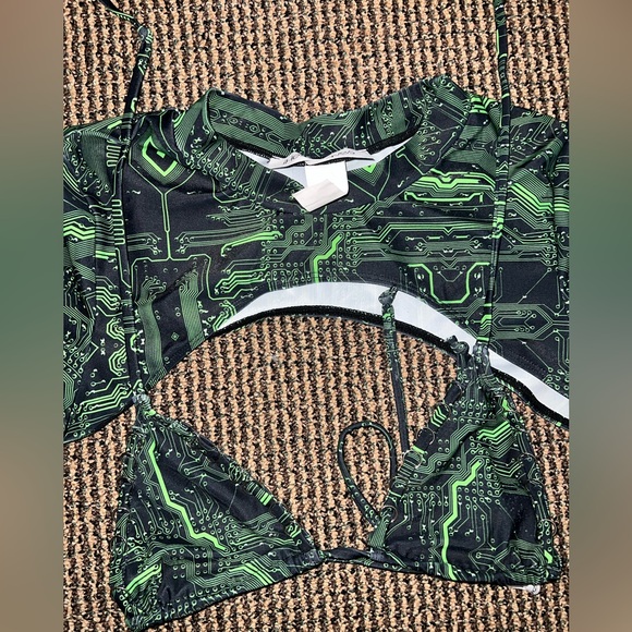 IHeartRaves CYBER MATRIX ULTRA CROPPED TOP and BIKINI SET - Picture 5 of 8